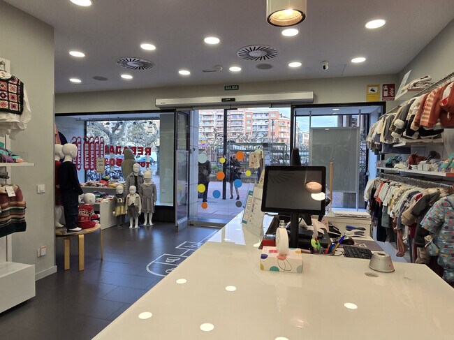 Más detalles de Local en alquiler