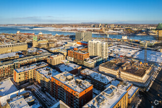 2150 Rue Sainte-Catherine E, Montréal, QC - VISTA AÉREA  vista de mapa