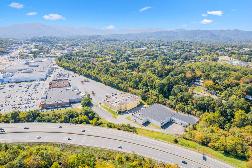 4496 Electric Rd, Roanoke, VA en alquiler - Foto del edificio - Imagen 2 de 7