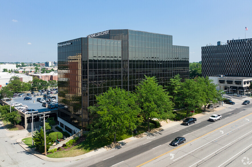 1600 S Brentwood Blvd, Brentwood, MO en alquiler - Foto del edificio - Imagen 2 de 6