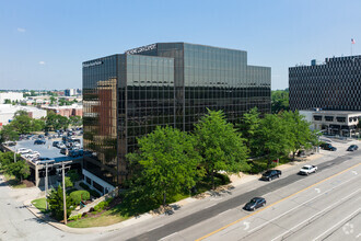 1600 S Brentwood Blvd, Brentwood, MO en alquiler Foto del edificio- Imagen 2 de 7