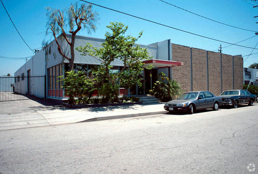 7442 Varna Ave, North Hollywood, CA en alquiler - Foto del edificio - Imagen 2 de 52