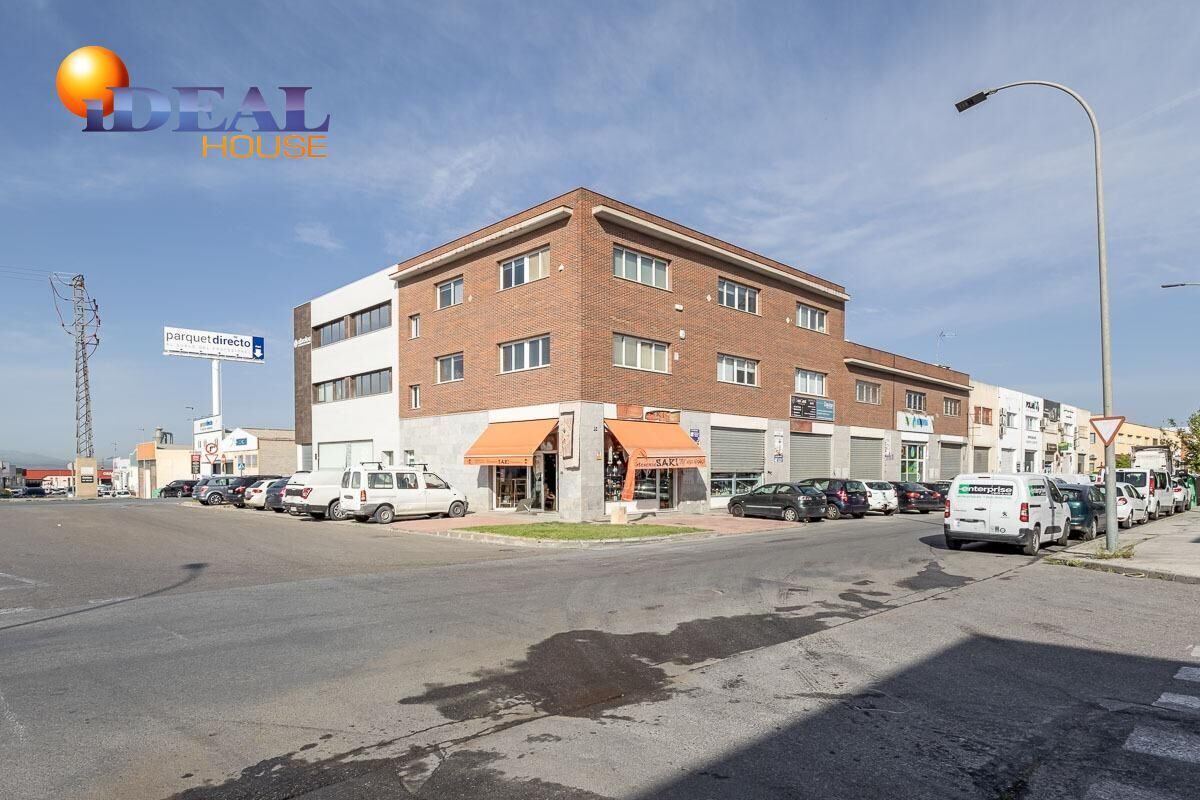 Avenida Juncaril, 128, Peligros, Granada en venta Foto del edificio- Imagen 1 de 21