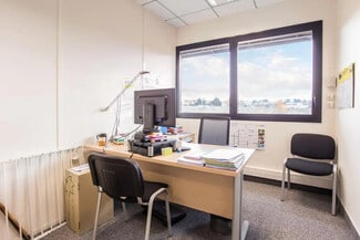 Más detalles de 6-8 Allée Du Piémont, Saint-Priest - Oficina en alquiler