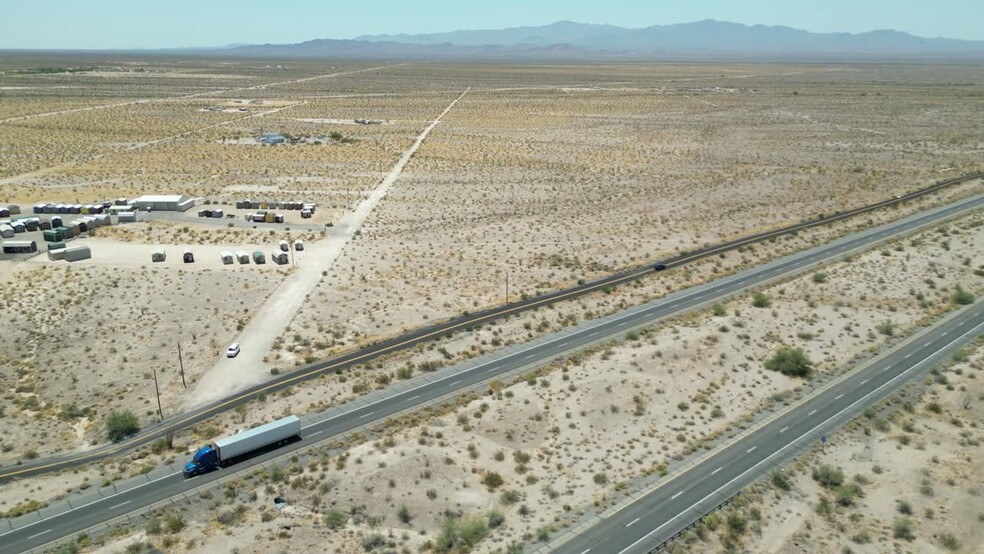 00 Indio Drive / Frontage Road -1, Yucca, AZ en venta - Vídeo de anuncio comercial - Imagen 3 de 24