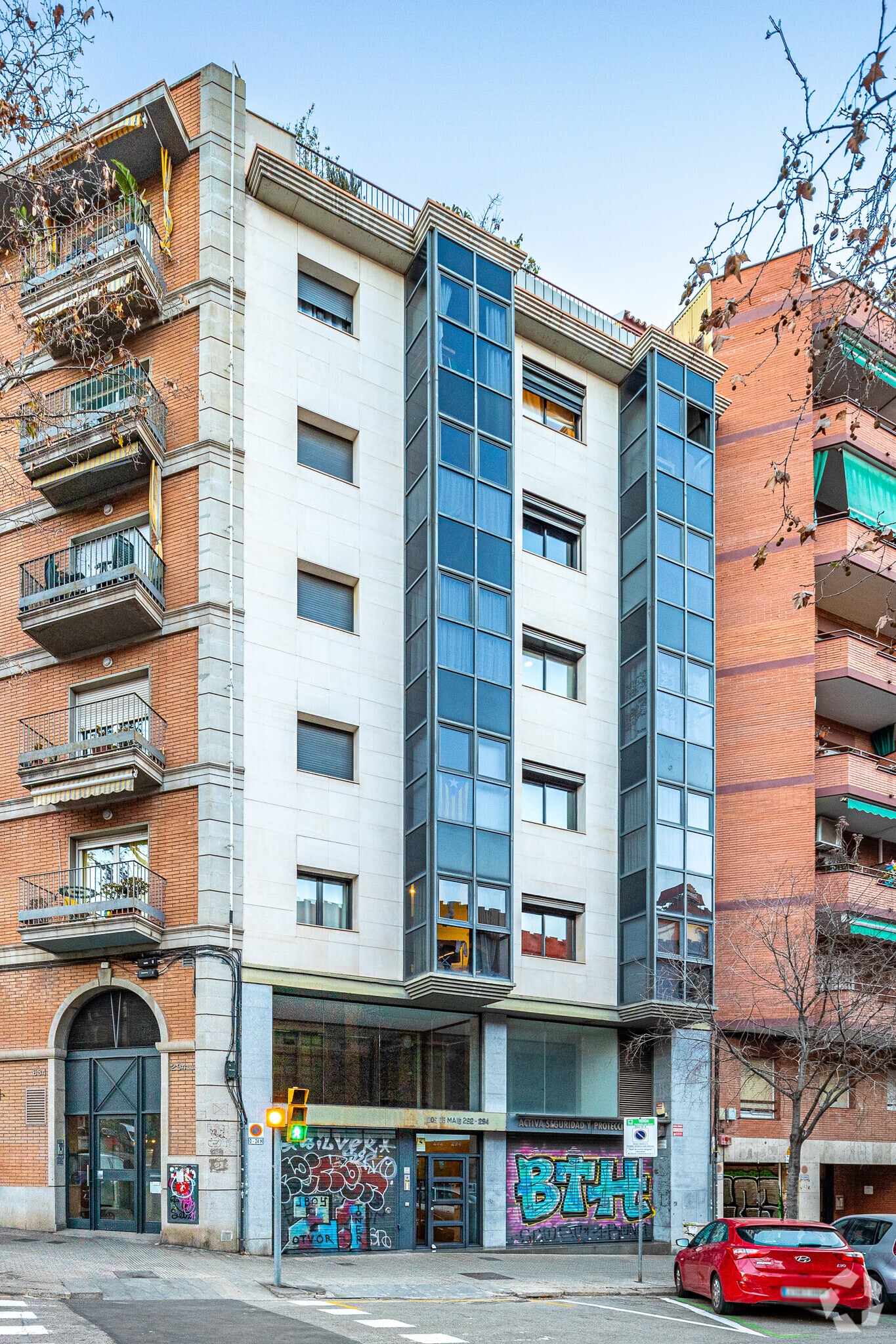 Edificio residencial en Barcelona, Barcelona en venta Foto principal- Imagen 1 de 2