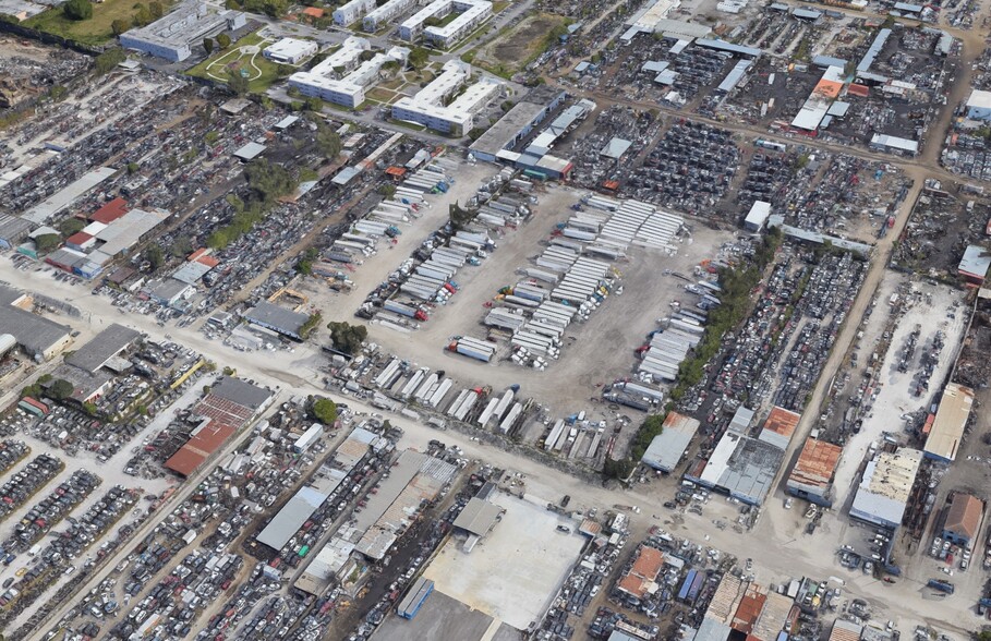 13045 Cairo Ln, Opa Locka, FL en alquiler - Foto del edificio - Imagen 2 de 24