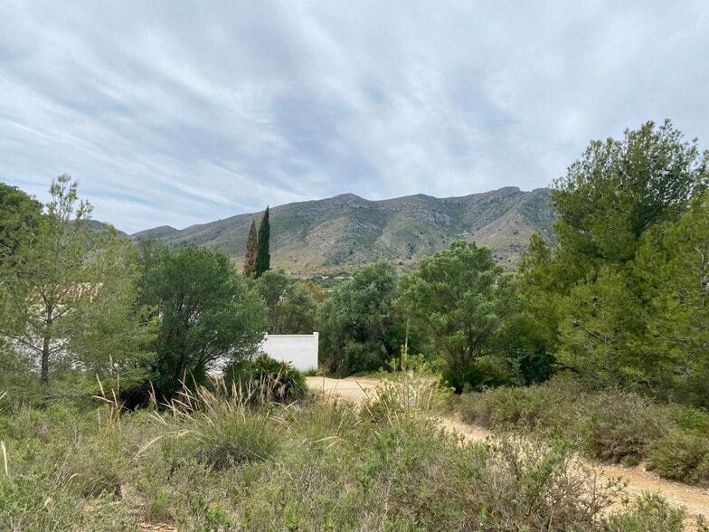 Terreno en Málaga en venta - Foto del edificio - Imagen 2 de 10