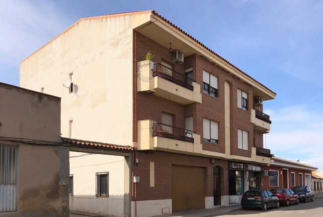 Más detalles de Calle Toledo, 67, Sonseca - Edificio residencial​ en venta