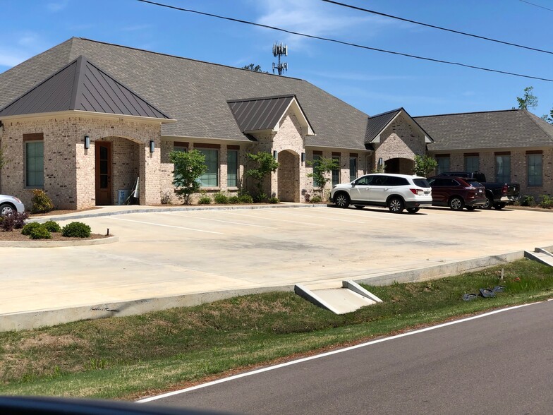 534 Keyway Dr, Flowood, MS en alquiler - Foto del edificio - Imagen 1 de 6