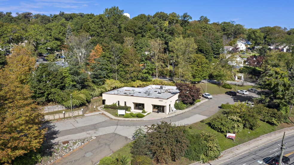 1001 Pleasant Valley Way, West Orange, NJ en venta - Foto del edificio - Imagen 1 de 5