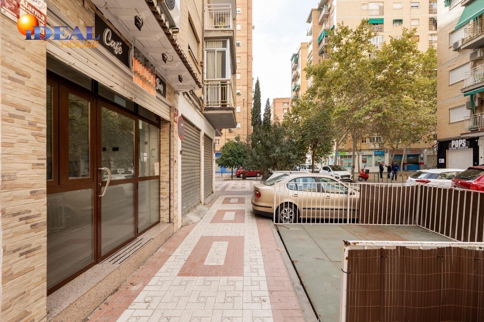 Local en Granada, Granada en venta Foto del edificio- Imagen 1 de 22