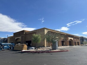 Horizon Ridge Pkwy & Jeffrey, Henderson, NV en alquiler Foto del edificio- Imagen 1 de 2