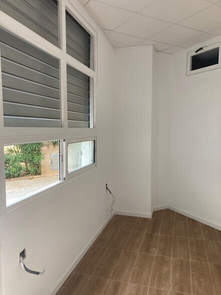 Local en Llíria en alquiler - Foto del edificio - Imagen 2 de 5