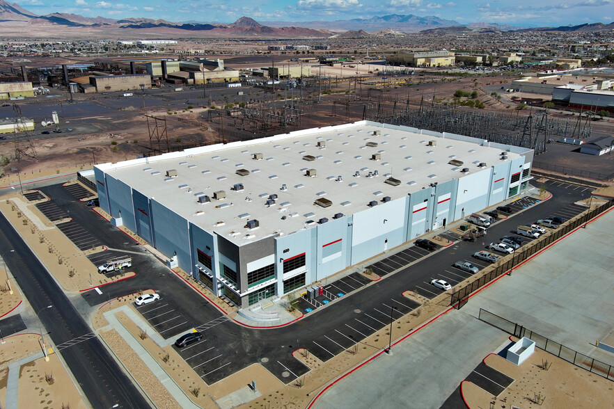 E Lake Mead Pkwy, Henderson, NV en alquiler - Foto del edificio - Imagen 2 de 7