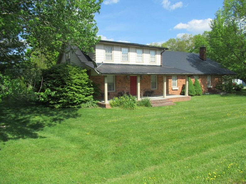 15415 W Midland Trl, Crawley, WV en venta - Foto del edificio - Imagen 2 de 12