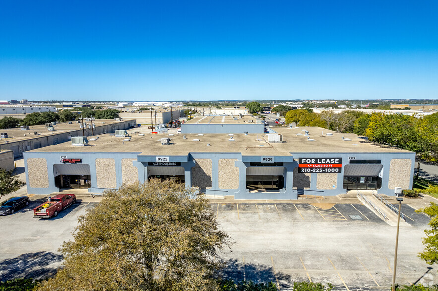 9929 Broadway St, San Antonio, TX en alquiler - Foto del edificio - Imagen 3 de 31