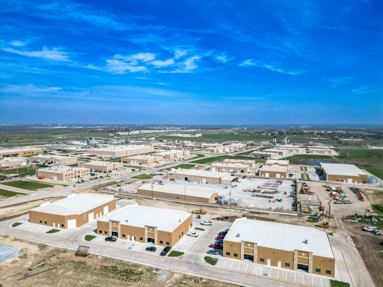 1350 Ranchers Legacy Trl, Fort Worth, TX en alquiler - Foto del edificio - Imagen 1 de 6