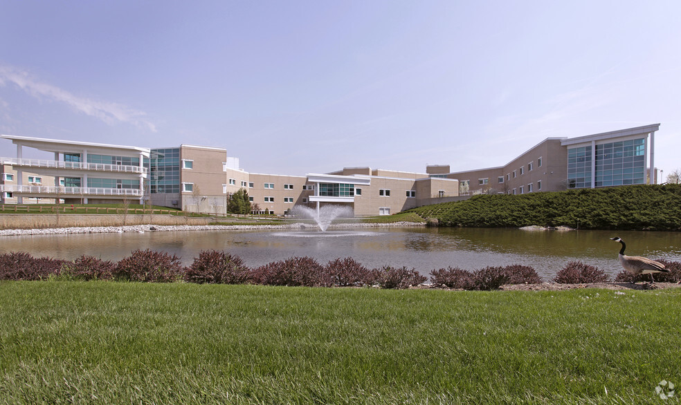 2040 Ogden Ave, Aurora, IL en alquiler - Foto del edificio - Imagen 2 de 5