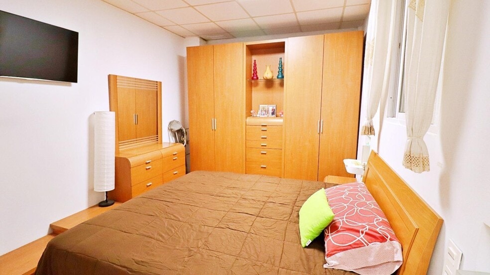 en Elche, Alicante en venta - Foto del edificio - Imagen 3 de 48