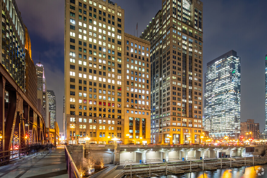 211 W Wacker Dr, Chicago, IL en venta - Foto del edificio - Imagen 2 de 13