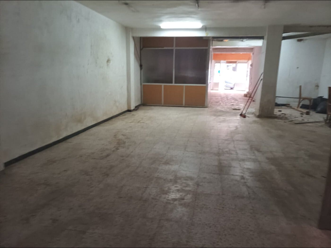 Local en Elche, Alicante en venta Foto del interior- Imagen 1 de 6