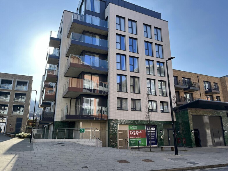 Lilys Walk, High Wycombe en venta - Foto del edificio - Imagen 2 de 5