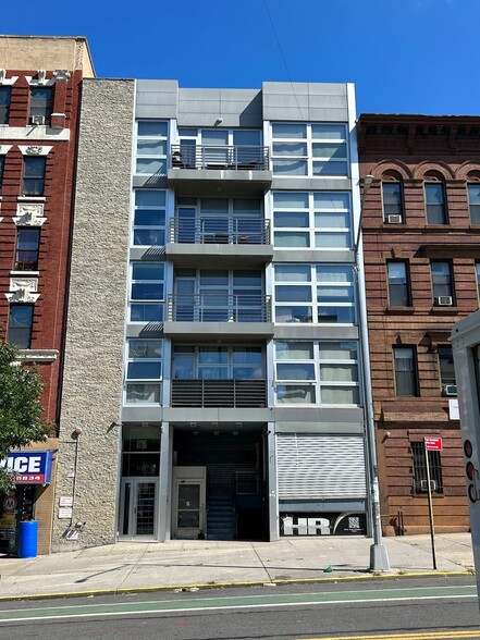 615 E 138th St, Bronx, NY en venta - Foto del edificio - Imagen 1 de 25