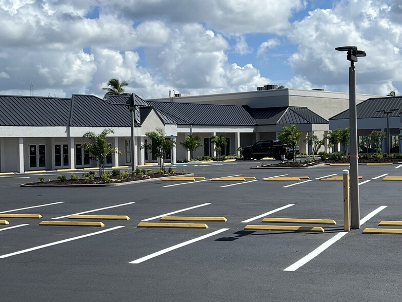 7205 Estero Blvd, Fort Myers, FL en alquiler - Foto del edificio - Imagen 2 de 8