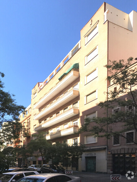 Edificios residenciales en Madrid, MAD en venta - Foto del edificio - Imagen 2 de 2