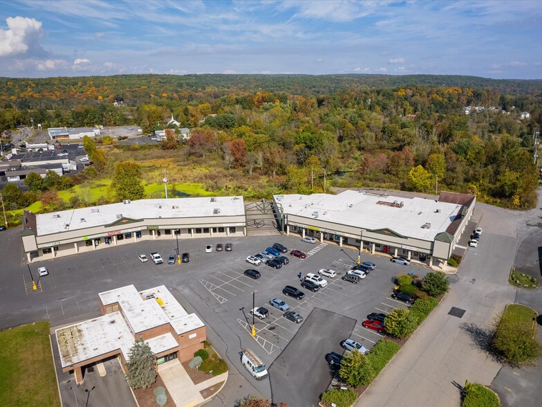 Rte 447, East Stroudsburg, PA en alquiler - Foto del edificio - Imagen 1 de 16