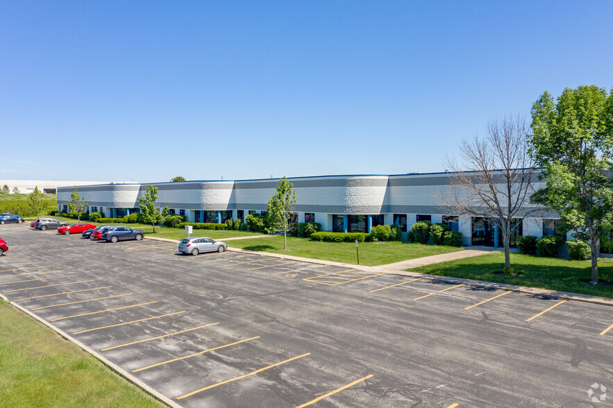 9600-9622 S Franklin Dr, Franklin, WI en alquiler - Foto del edificio - Imagen 1 de 6