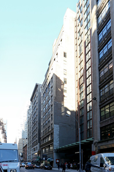 49 W 38th St, New York, NY en alquiler - Foto del edificio - Imagen 2 de 5