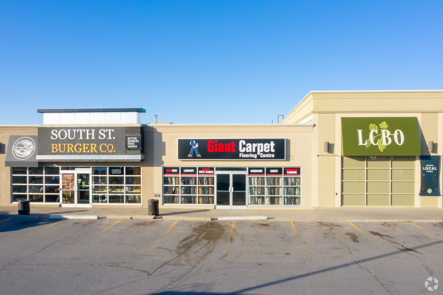 534 Bayfield St, Barrie, ON en venta - Foto del edificio - Imagen 3 de 11