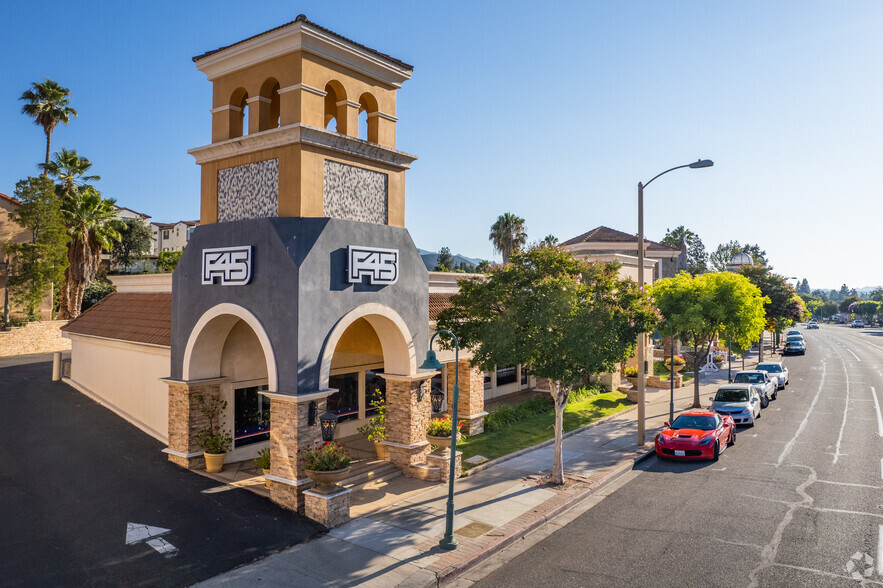 756-868 E Thousand Oaks Blvd, Thousand Oaks, CA en alquiler - Foto del edificio - Imagen 2 de 19