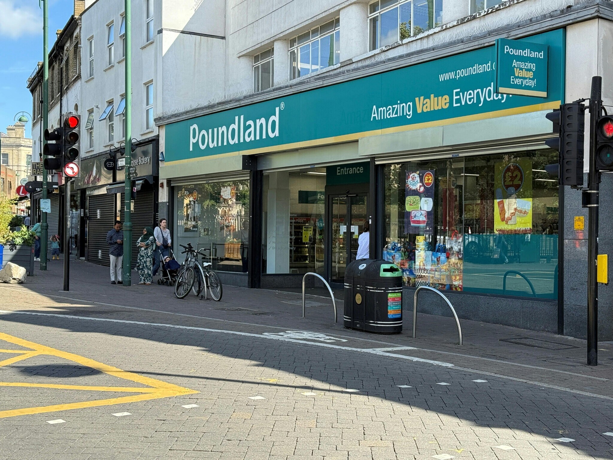 650-652 High Road Leytonstone, London en alquiler Foto principal- Imagen 1 de 2