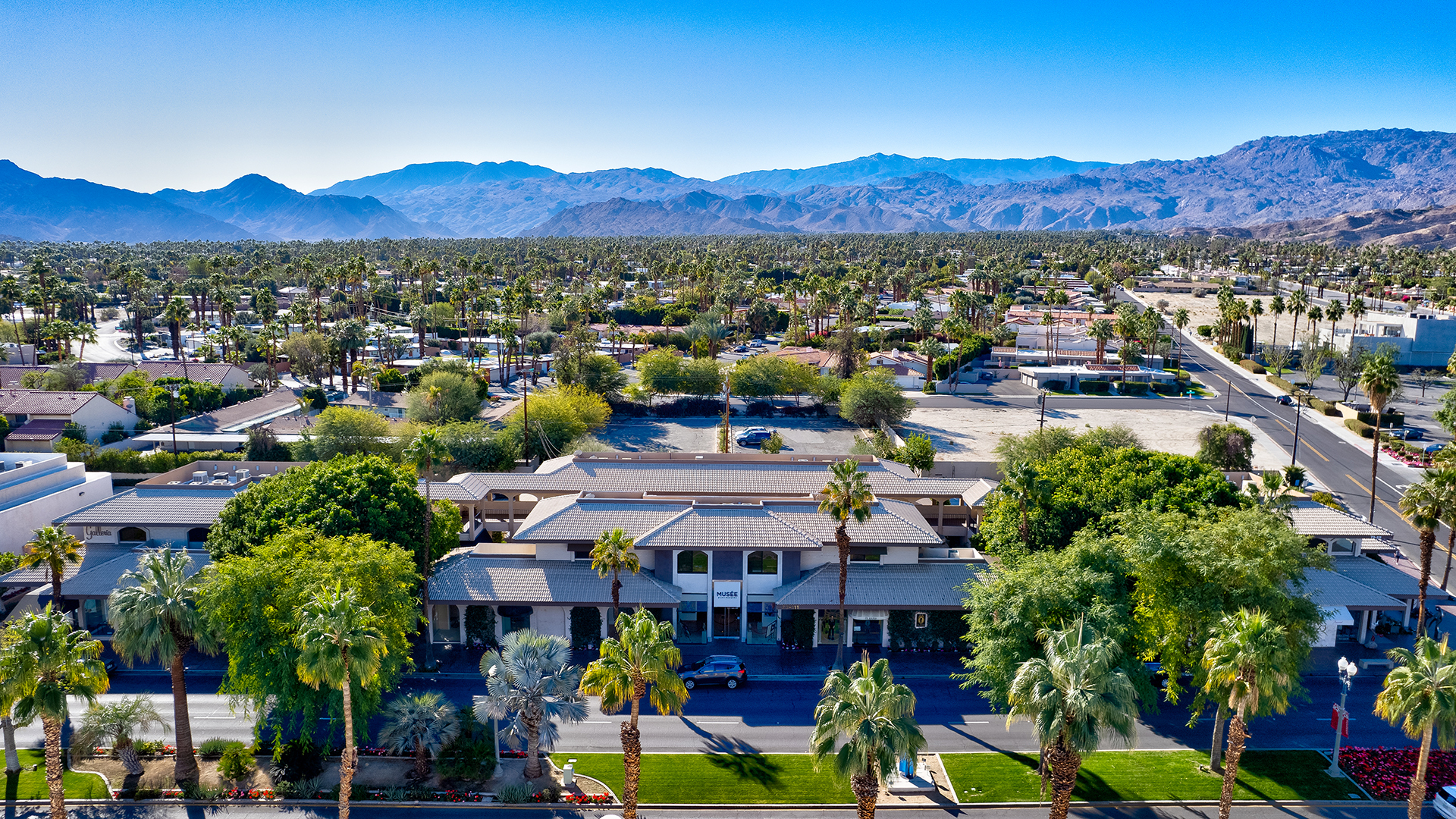 73111 El Paseo Dr, Palm Desert, CA en alquiler Foto del edificio- Imagen 1 de 5