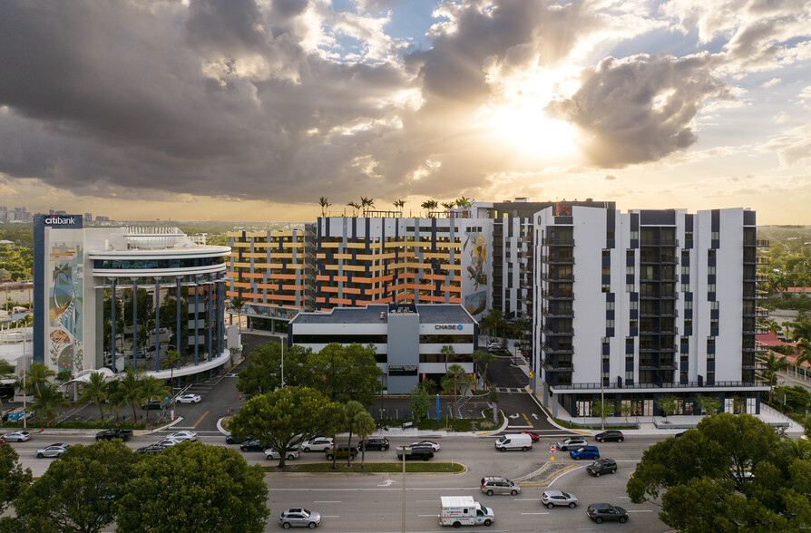 3333 N Federal Hwy, Oakland Park, FL en alquiler - Foto del edificio - Imagen 1 de 18