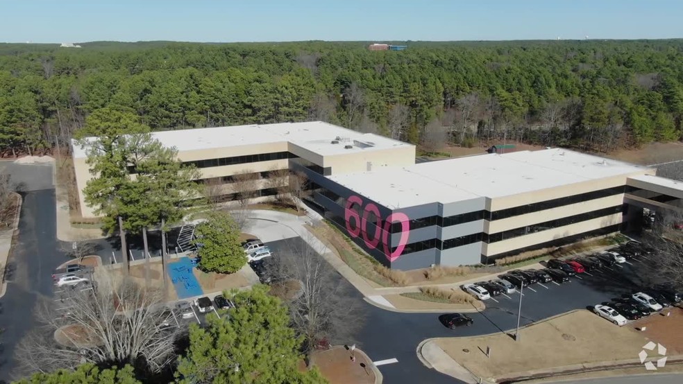 600 Park Offices Dr, Durham, NC en alquiler - Vídeo aéreo - Imagen 2 de 56