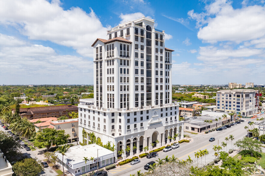 1200 Ponce De Leon Blvd, Coral Gables, FL en alquiler - Foto principal - Imagen 1 de 34