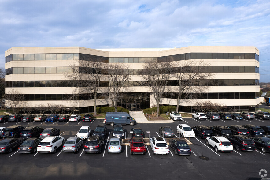 5 Revere Dr, Northbrook, IL en alquiler - Foto del edificio - Imagen 3 de 14