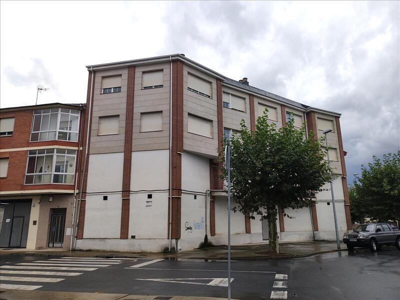 Local en Ponferrada, León en venta Foto del edificio- Imagen 1 de 6