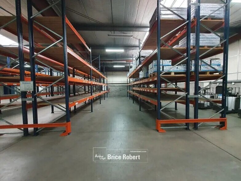 Oficina en Saint-Quentin-Fallavier en alquiler - Foto del interior - Imagen 2 de 6