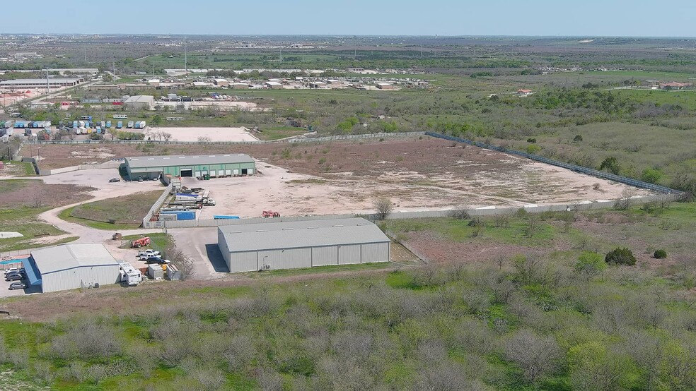 7800 N I-35 Frontage Rd, New Braunfels, TX en alquiler - Foto del edificio - Imagen 3 de 5