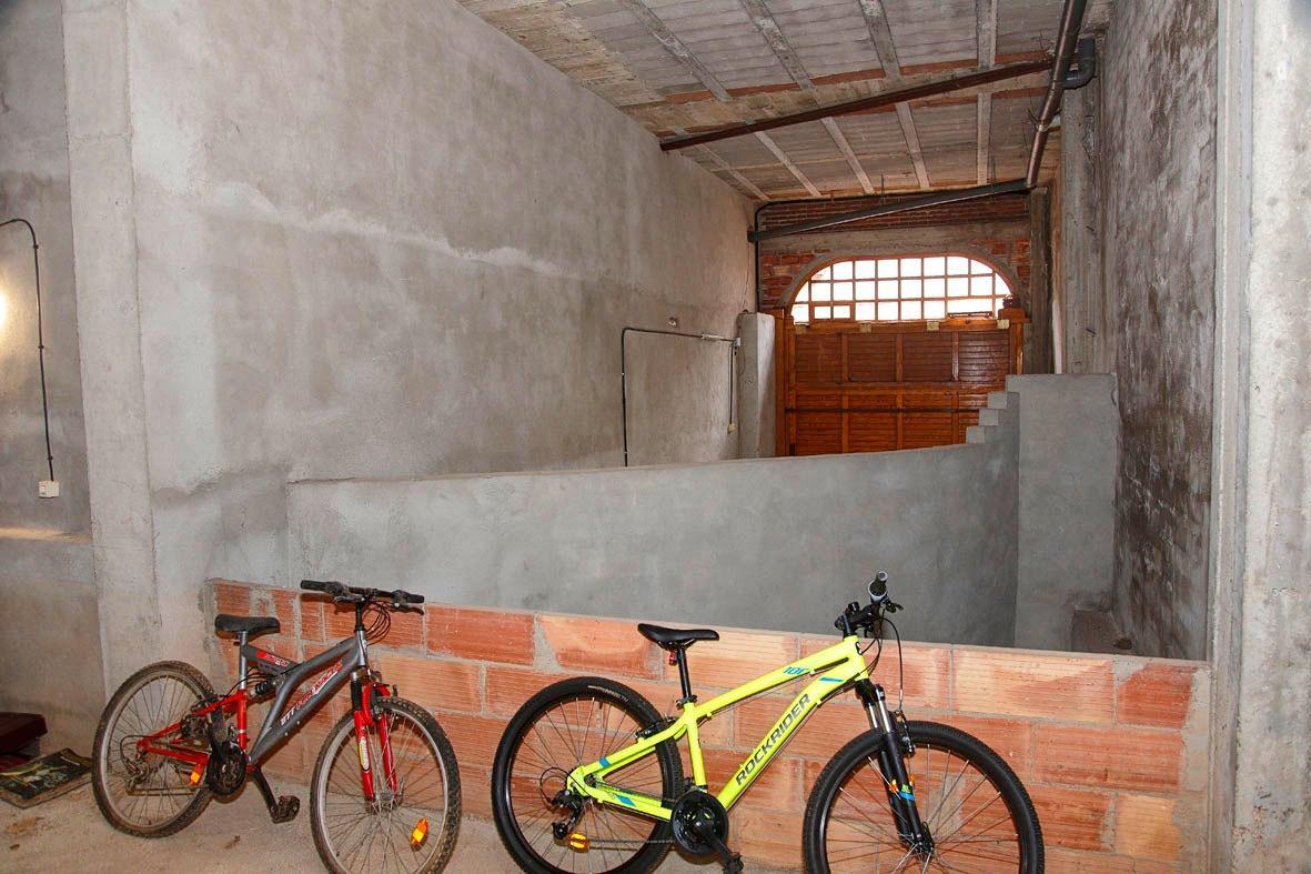 Alcanar, TAR 43569 - Unidad Loc - - Foto del interior - Image 2 of 13