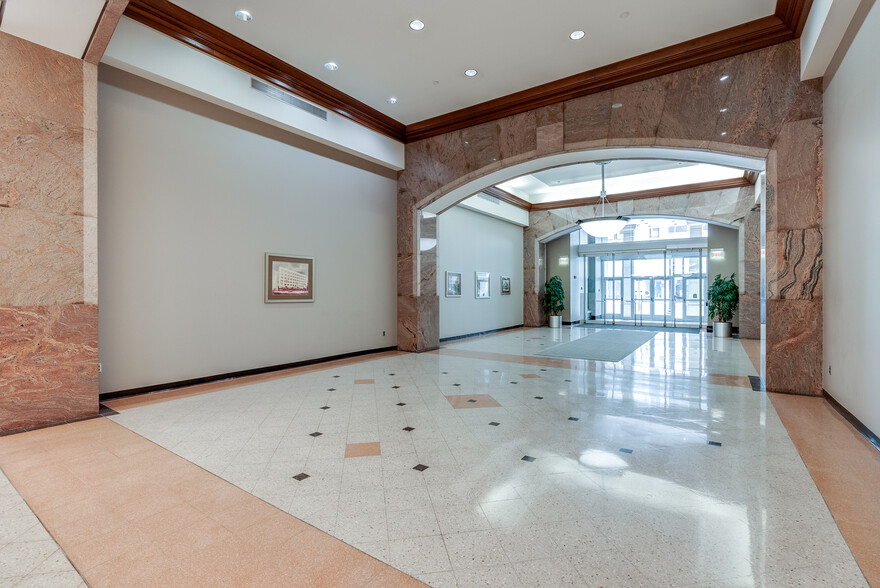 222 S Main St, Akron, OH en venta - Lobby - Imagen 3 de 55