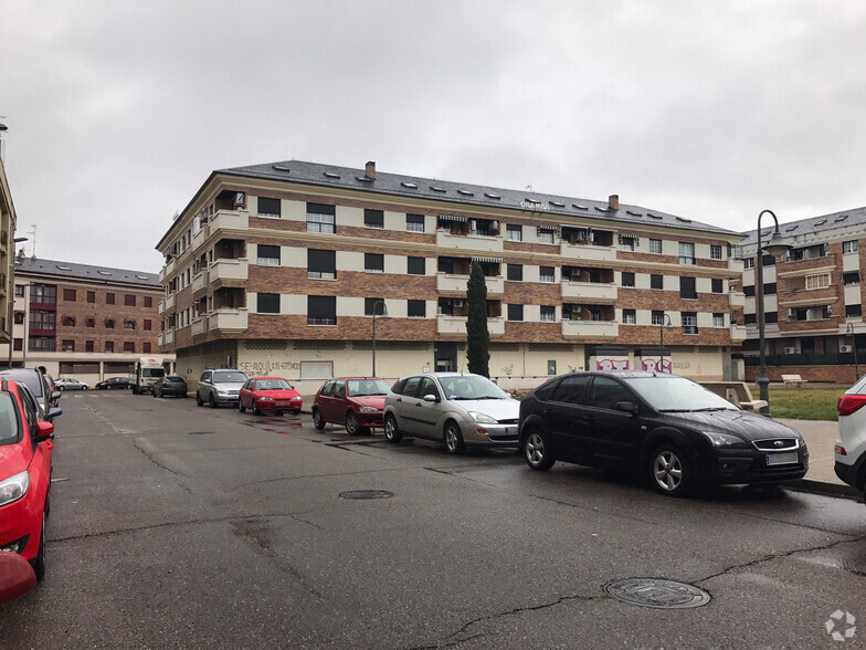 Calle Fraternidad, 1, Talavera De La Reina, Toledo en venta - Foto del edificio - Imagen 2 de 2