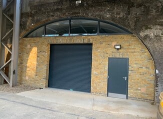Más detalles de 86-87 Cable St, London - Nave en alquiler