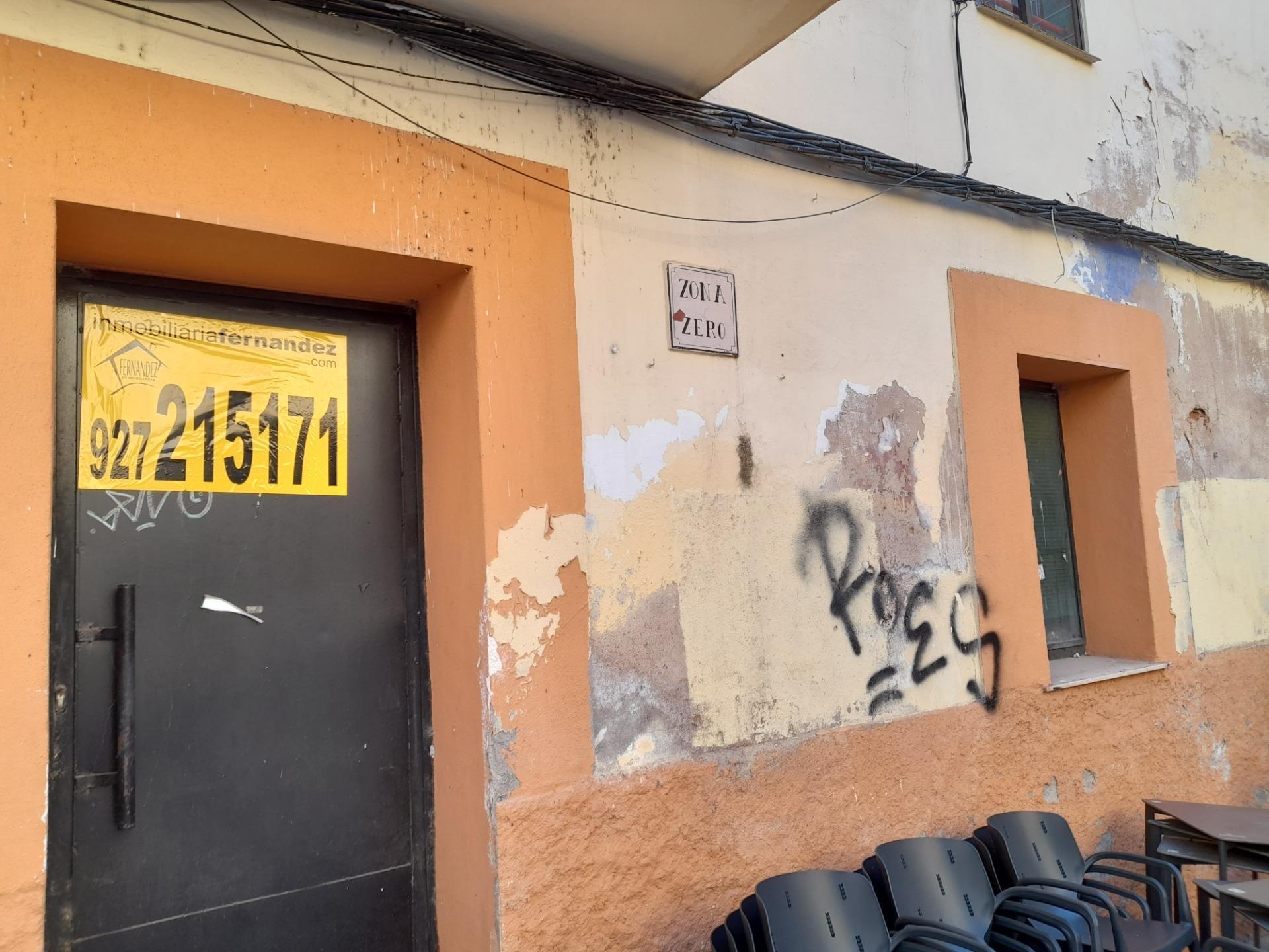 Local en Cáceres, Cáceres en venta Foto del edificio- Imagen 1 de 12