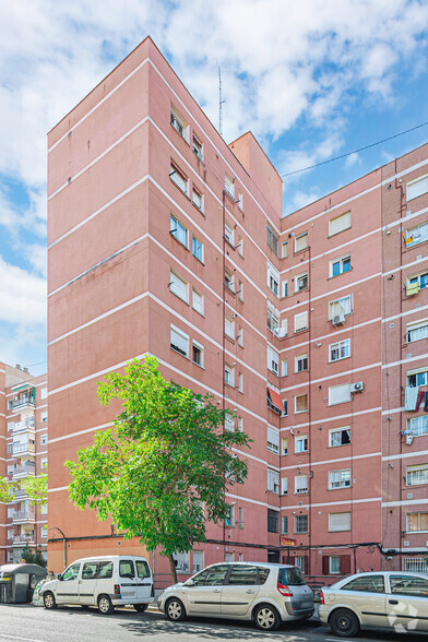 Calle De Juan Francisco Pascual, 2, Madrid, Madrid en venta - Foto del edificio - Imagen 2 de 2